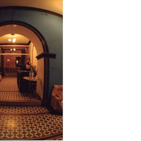 סוקרה Casa Solariega Hostal B&B מראה חיצוני תמונה